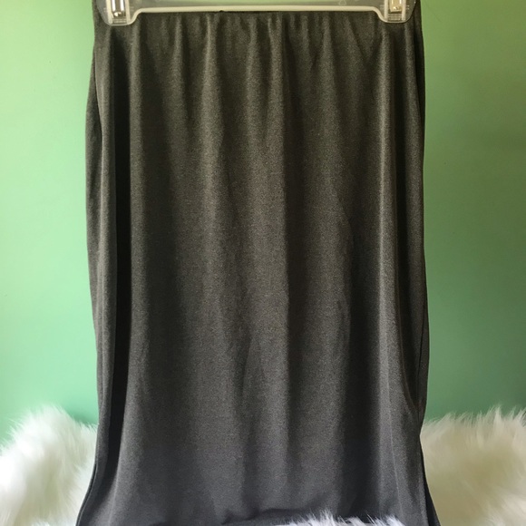 Kathy Lee Floral design skirt - Picture 2 of 6